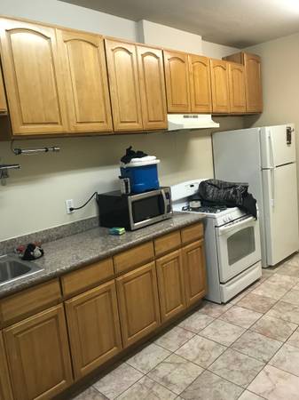 Listing photo 1 of 5