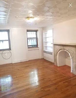 Listing photo 1 of 3