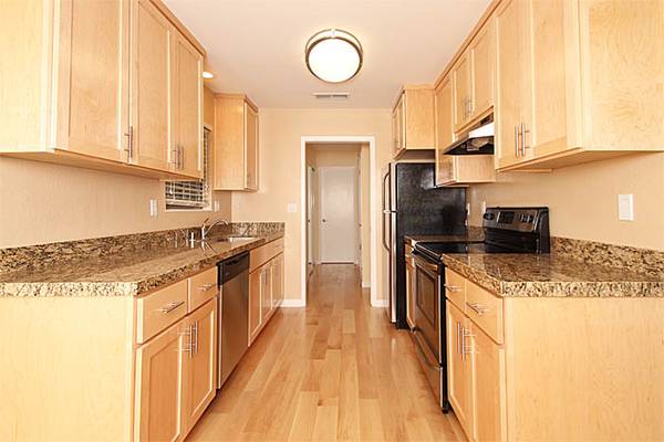 Listing photo 1 of 5