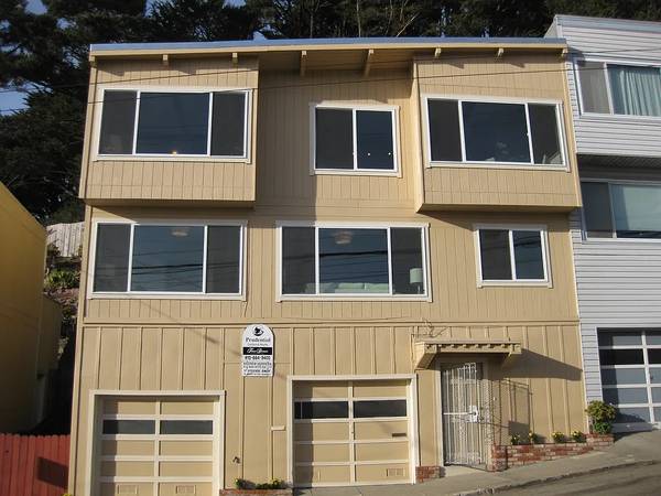 Listing photo 1 of 5