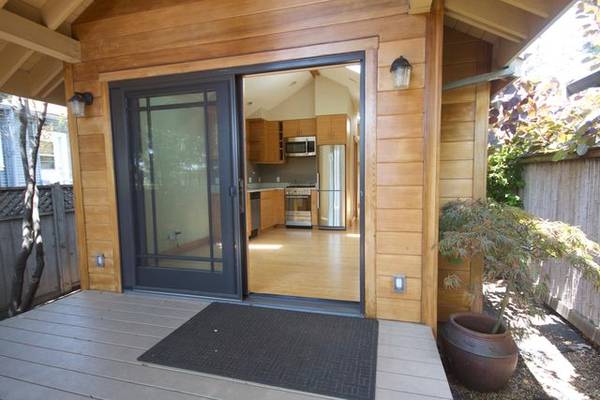 Listing photo 1 of 5