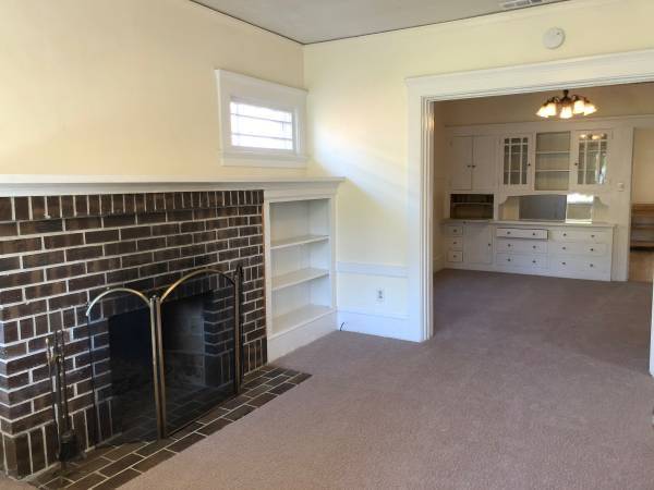 Listing photo 1 of 5