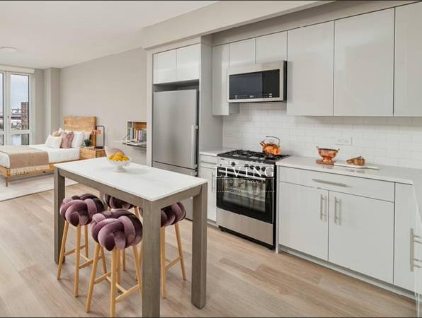 Listing photo 1 of 5