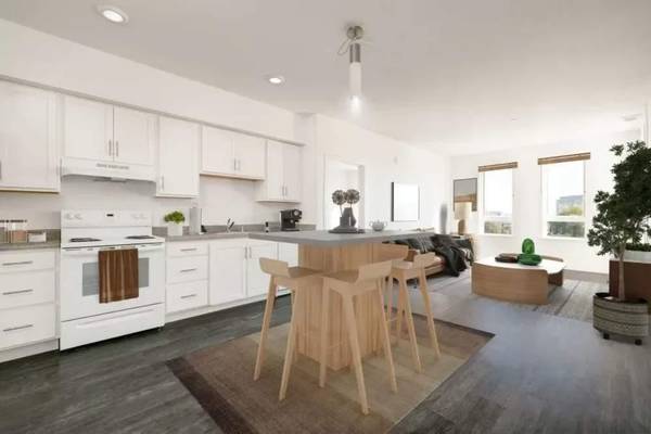 Listing photo 1 of 5