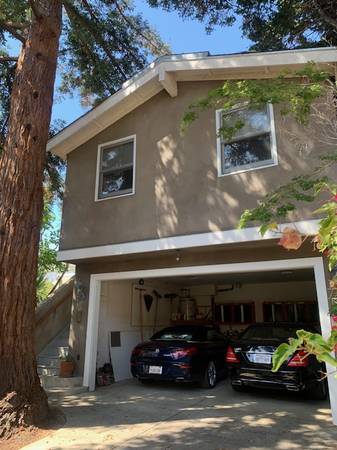 Listing photo 1 of 5