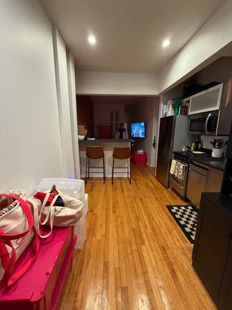 Listing photo 1 of 5