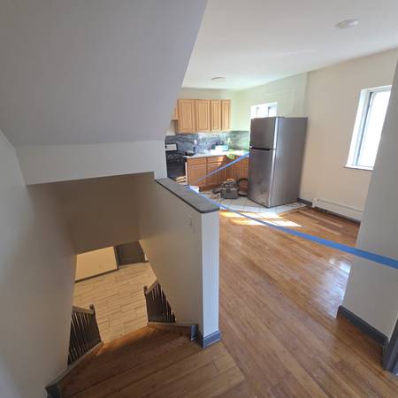 Listing photo 1 of 5