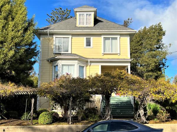 Listing photo 1 of 5
