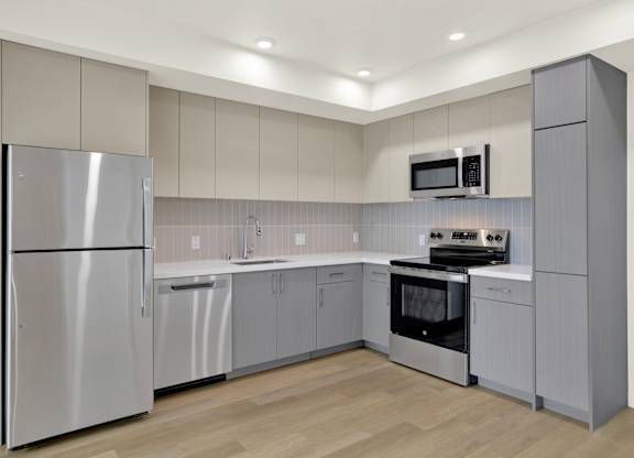 Listing photo 1 of 5