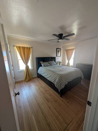 Listing photo 1 of 3