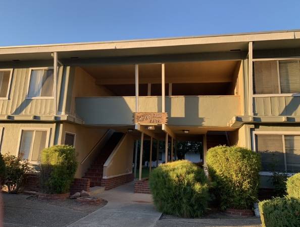 Listing photo 1 of 5