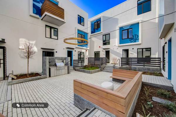 Listing photo 1 of 5