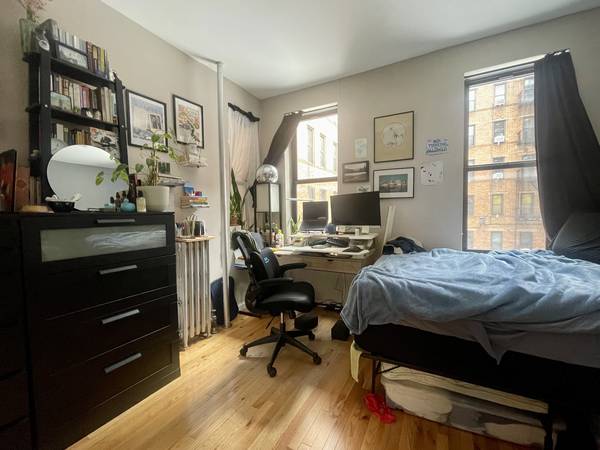 Listing photo 1 of 5