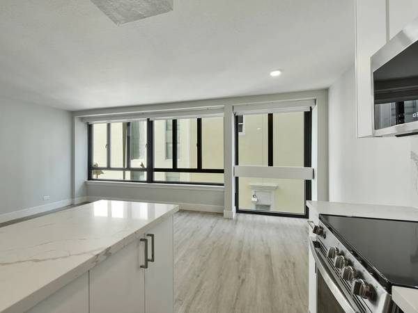 Listing photo 1 of 5