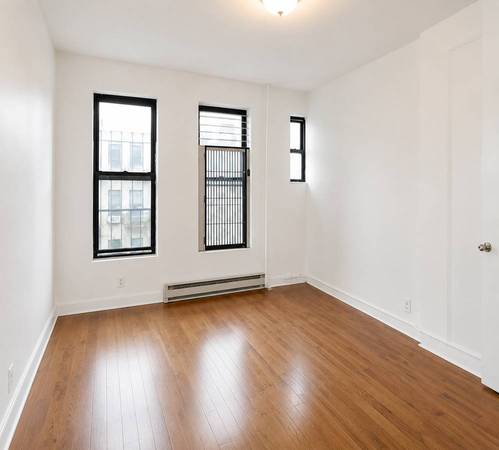 Listing photo 1 of 5