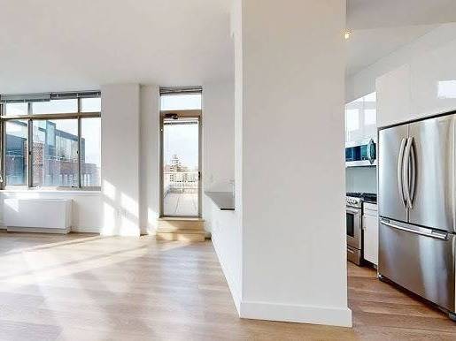 Listing photo 1 of 4