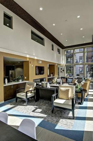 Listing photo 1 of 3