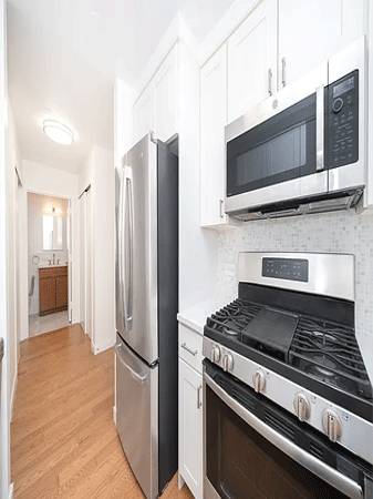 Listing photo 1 of 4