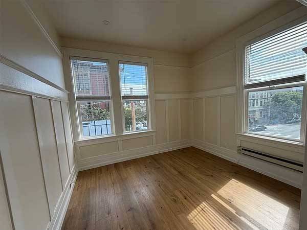 Listing photo 1 of 5