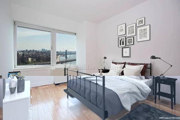 Listing photo 1 of 4