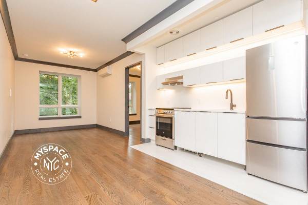 Listing photo 1 of 6