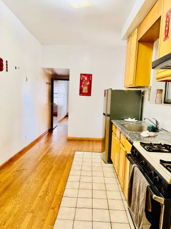 Listing photo 1 of 5