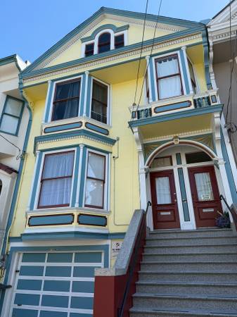 Listing photo 1 of 5