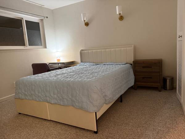 Listing photo 1 of 2