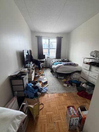 Listing photo 1 of 5