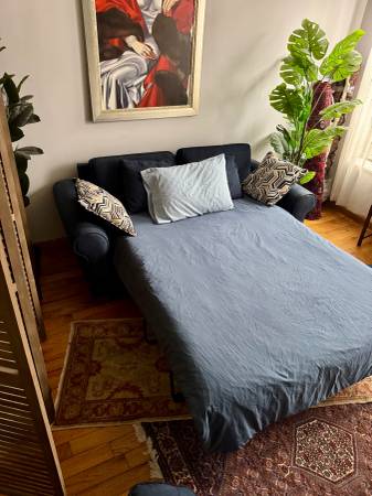 Listing photo 1 of 2
