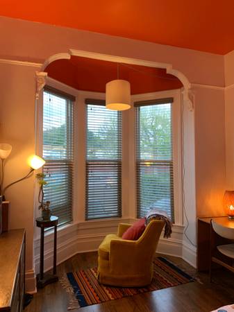 Listing photo 1 of 5