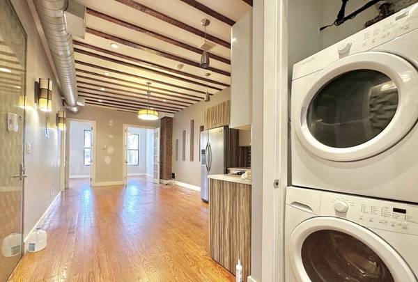 Listing photo 1 of 5