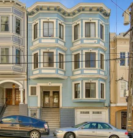 Listing photo 1 of 5