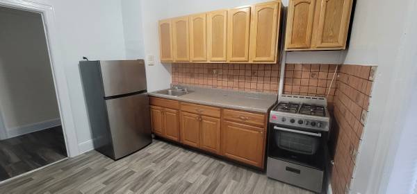 Listing photo 1 of 5