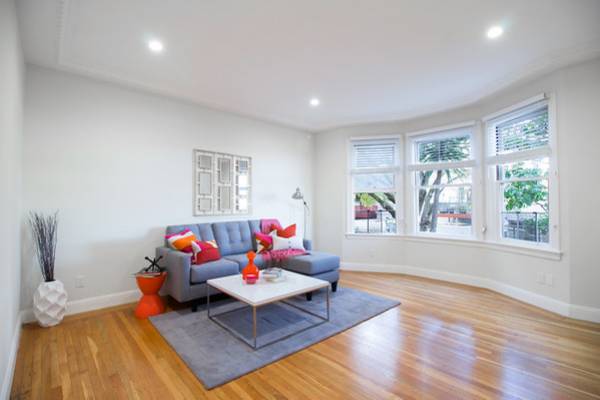 Listing photo 1 of 5
