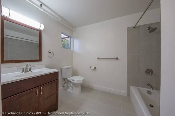 Listing photo 1 of 5