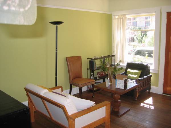 Listing photo 1 of 5