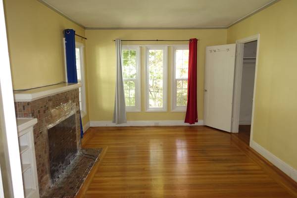 Listing photo 1 of 5