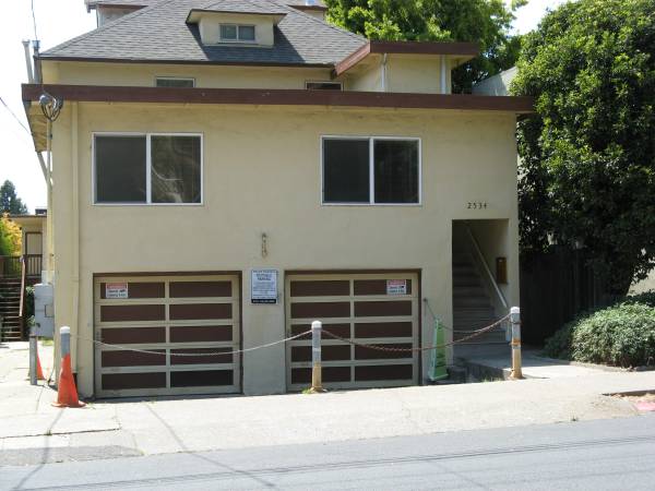 Listing photo 1 of 5