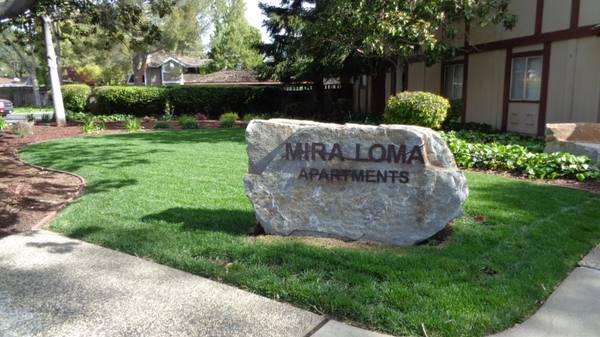 Listing photo 1 of 5