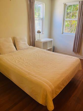 Listing photo 1 of 4