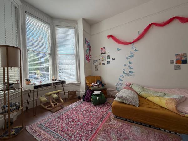 Listing photo 1 of 5