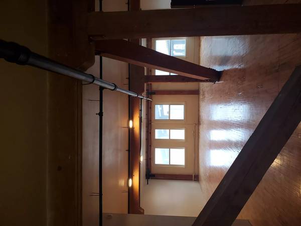 Listing photo 1 of 5