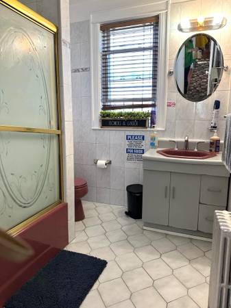 Listing photo 1 of 3