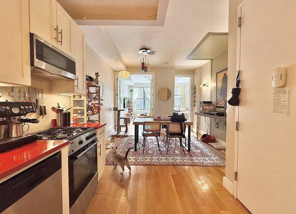 Listing photo 1 of 5