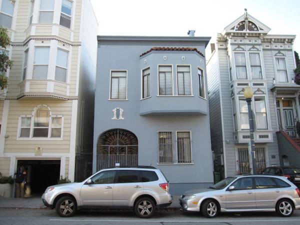 Listing photo 1 of 5