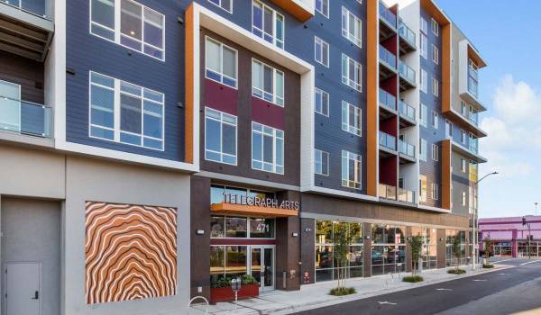 Listing photo 1 of 5