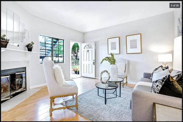Listing photo 1 of 5