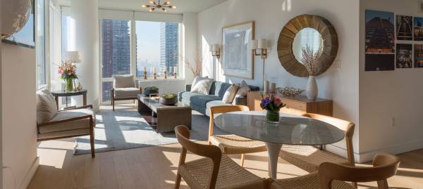 Listing photo 1 of 4