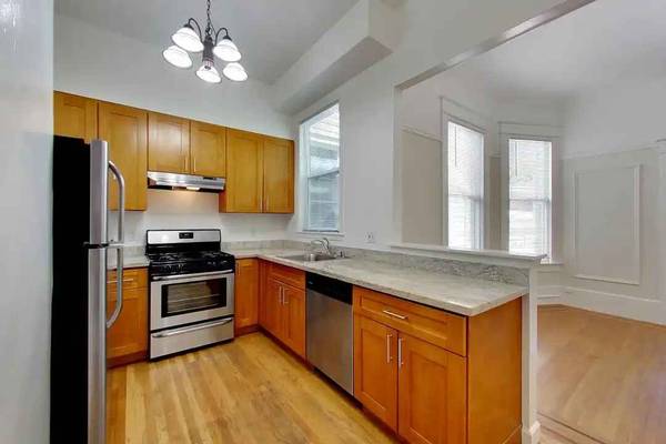 Listing photo 1 of 5